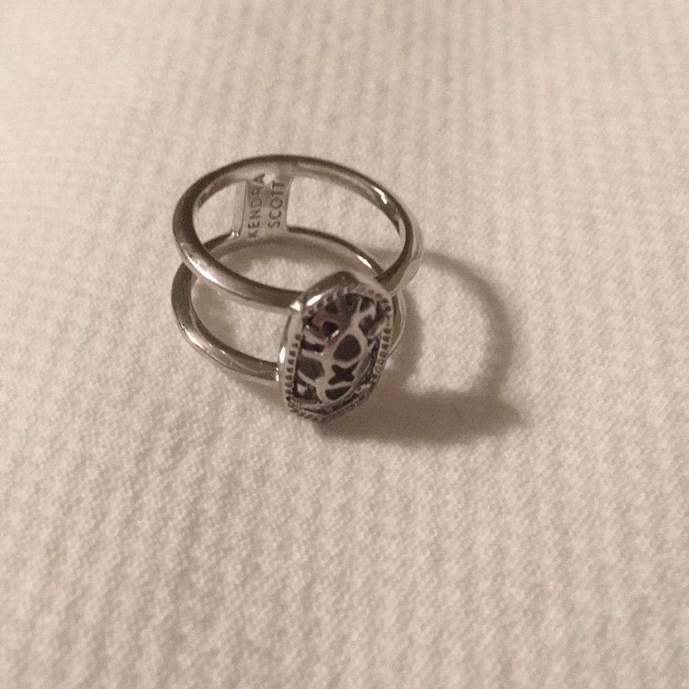 Kendra Scott Elyse ring